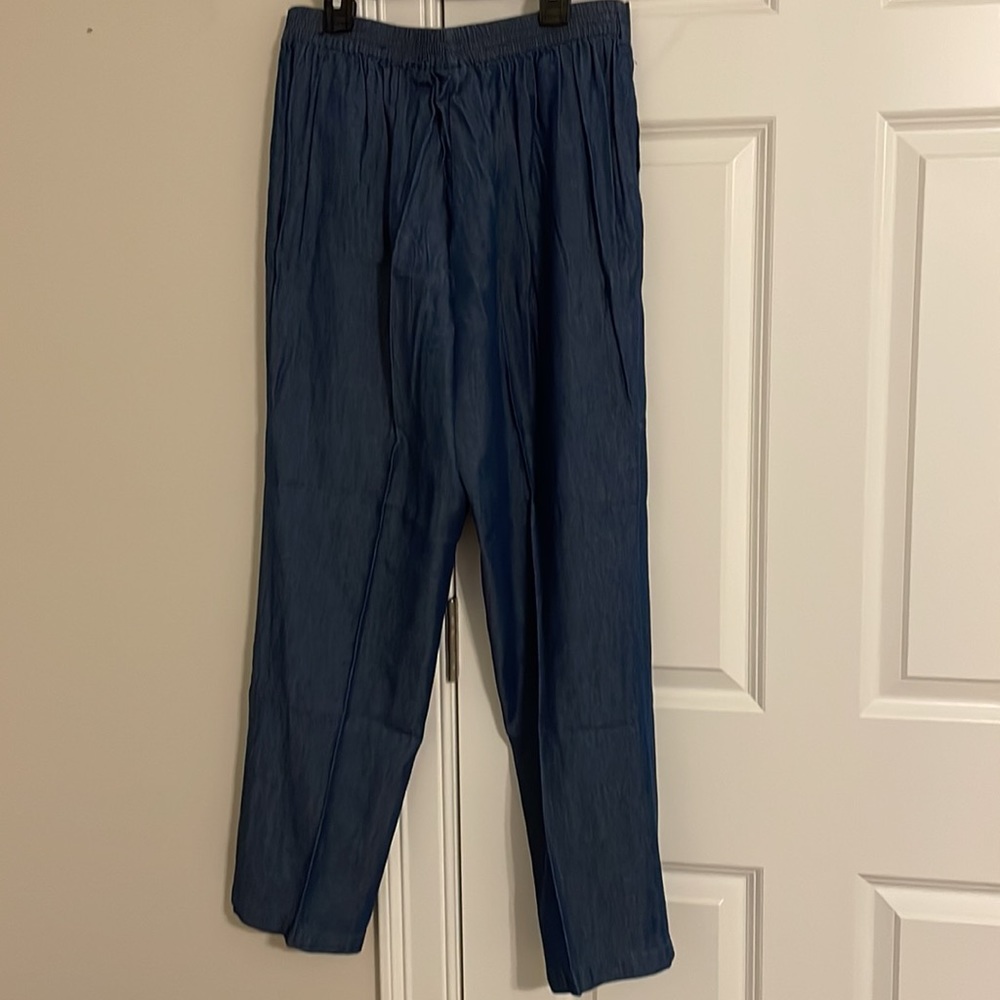 Alfred Dunner - Denim Pleated Pants - Size 8 - Picture 2 of 3